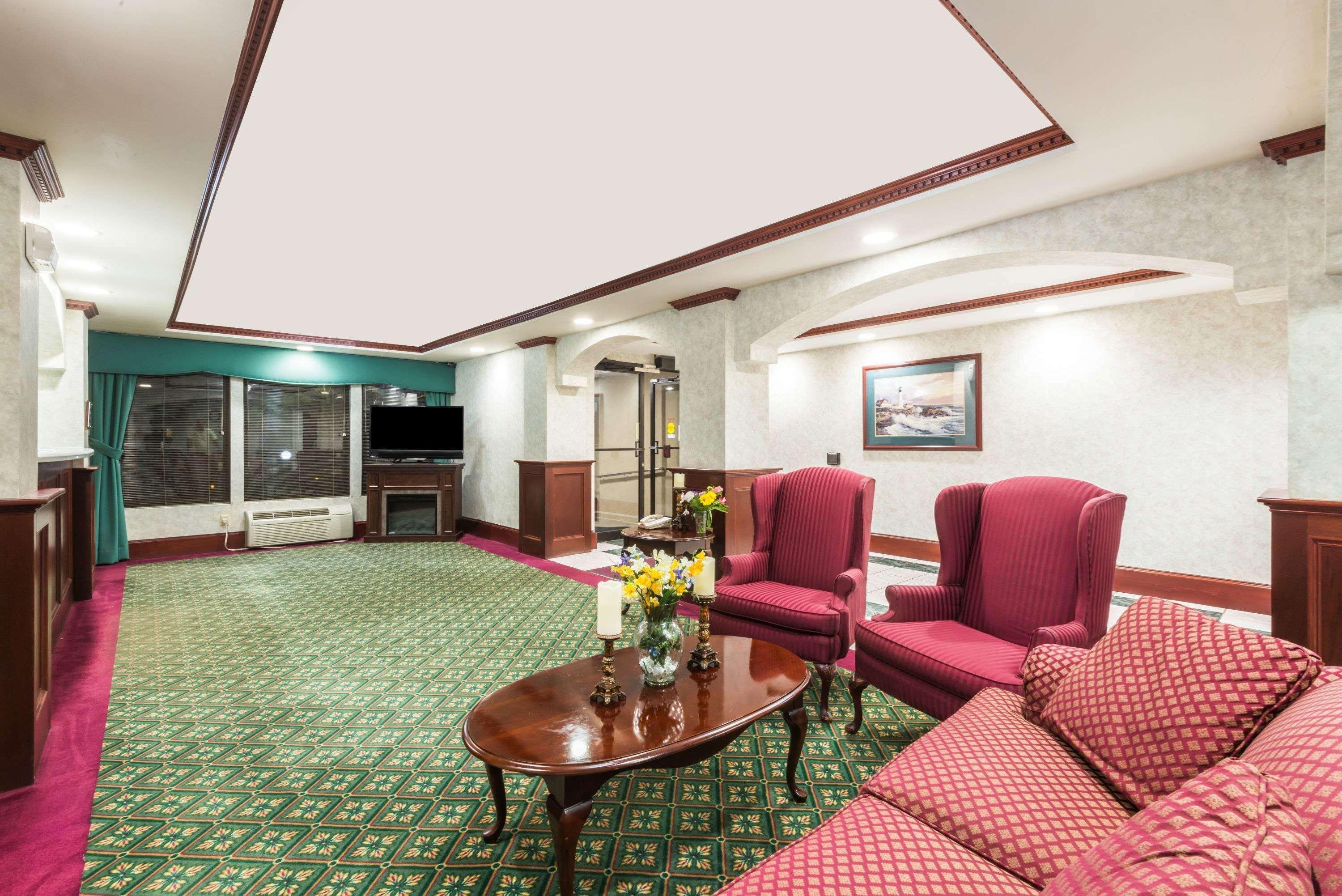 Super 8 By Wyndham West Greenwich/Providence Exterior foto